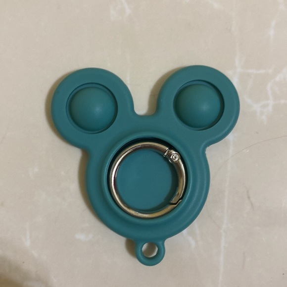 4 Mickey Mouse AirTag holder - Picture 2 of 5